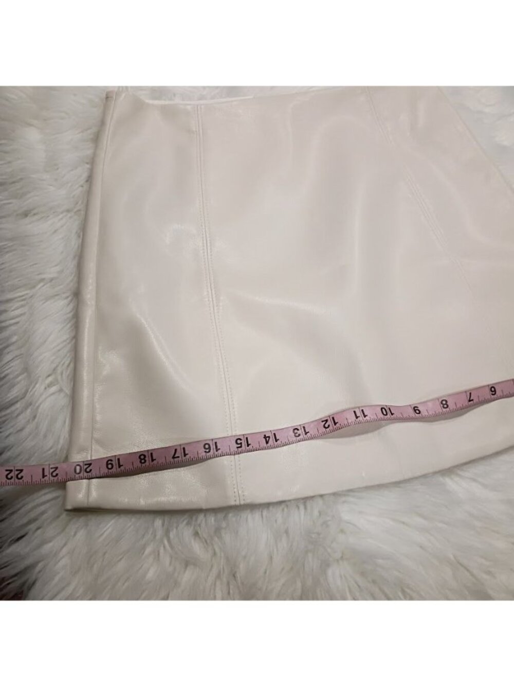 Babaton Cream Faux Leather Size 6 High-Waisted Mini Skirt - Picture 10 of 11
